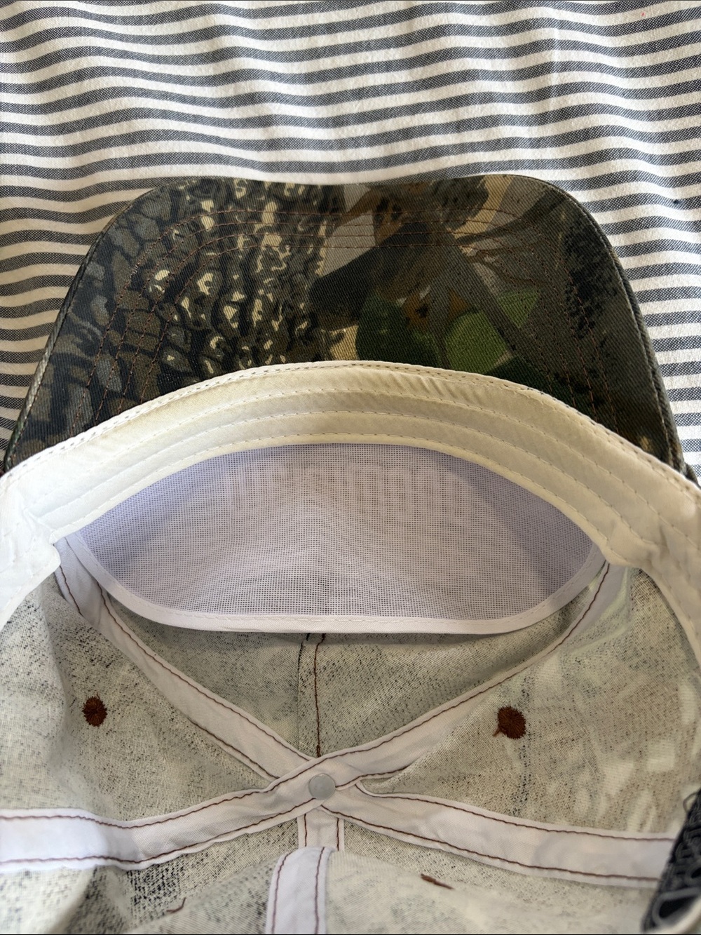 Metalwood Studio Camo Hat - Picture 4 of 4